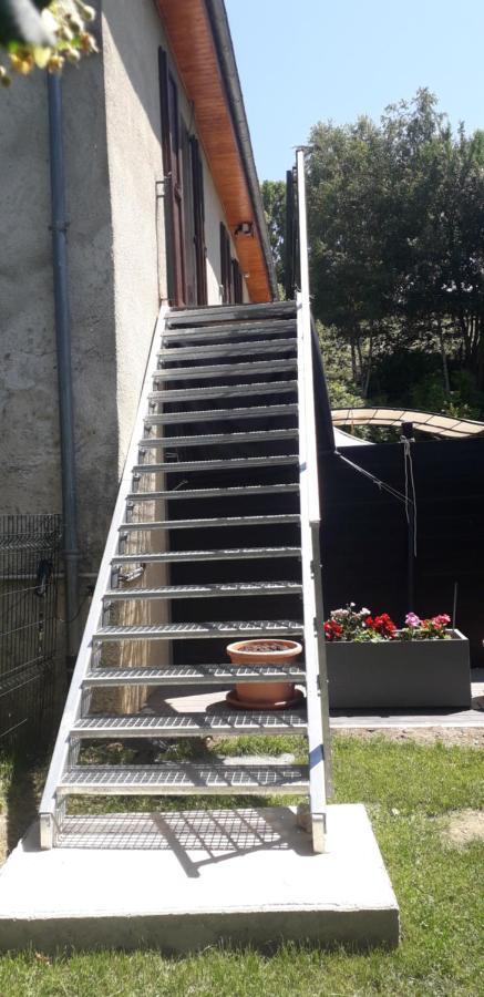 Maison De Campagne A L'Etage Ser-Sigaud エクステリア 写真